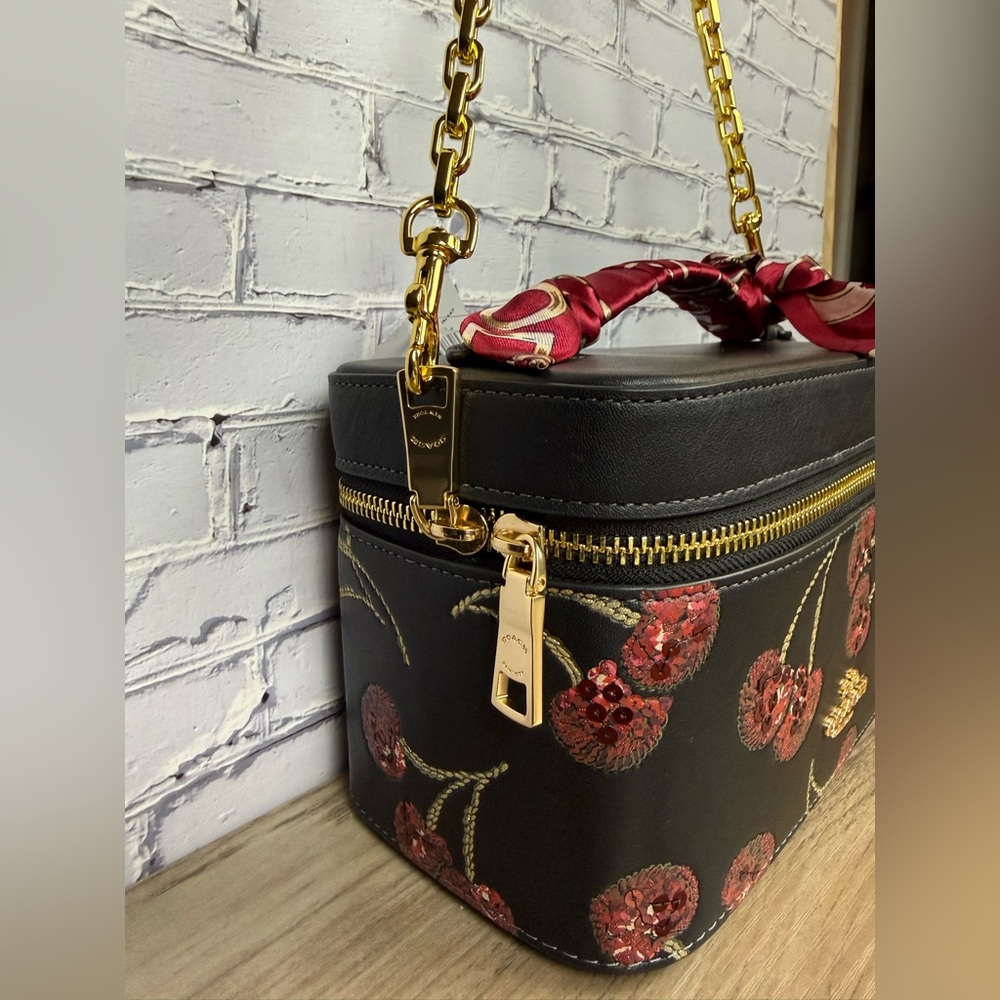 NWT Coach Black and Red Cosmetic Case With Cherry Print CDC13 styled set - Picture 4 of 13
